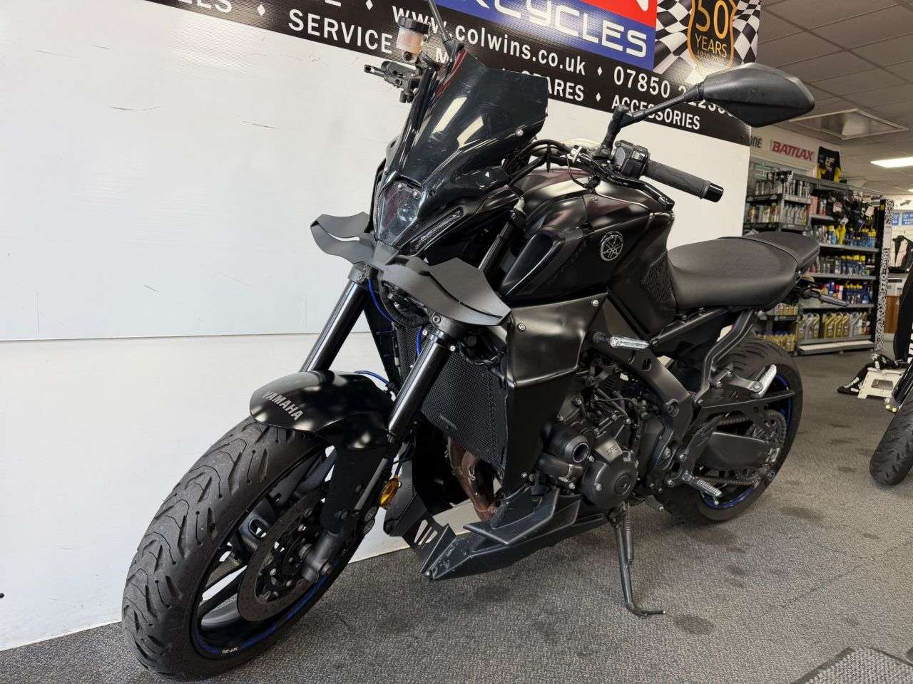 A 2021 YAMAHA MT-09 900 Hyper-naked Petrol Manual Euro 5 (119 ps) A 2021 YAMAHA MT-09 900 Hyper-naked Petrol Manual Euro 5 (119 ps)