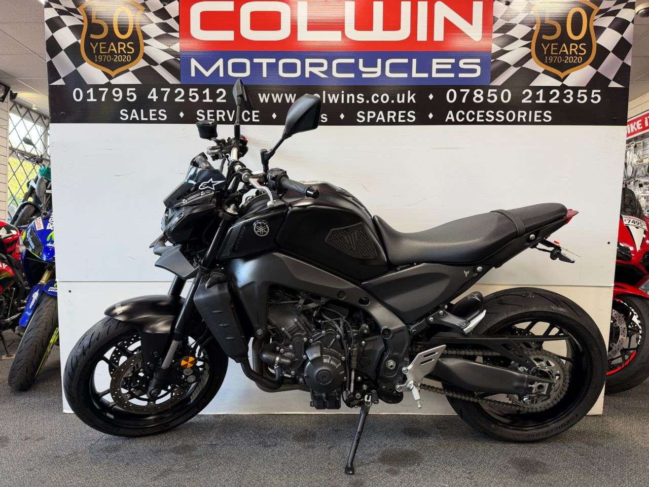 A 2021 YAMAHA MT-09 900 Hyper-naked Petrol Manual Euro 5 (119 ps) A 2021 YAMAHA MT-09 900 Hyper-naked Petrol Manual Euro 5 (119 ps)