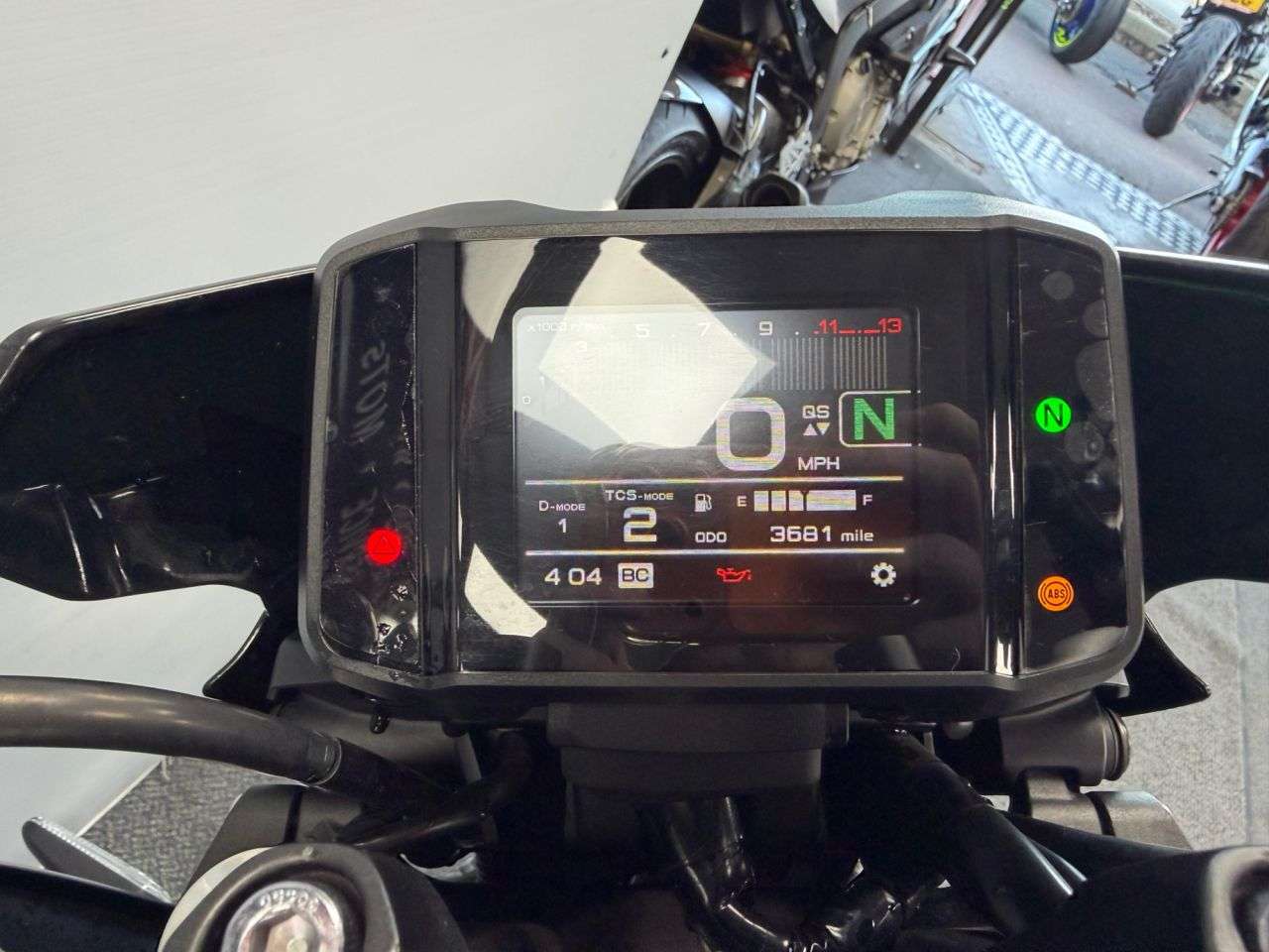 2021 YAMAHA MT-09 2021 YAMAHA MT-09