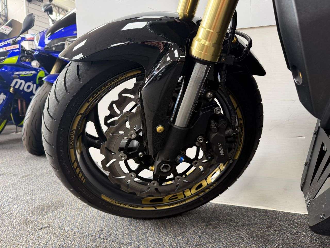 2011 HONDA CB1000R 2011 HONDA CB1000R