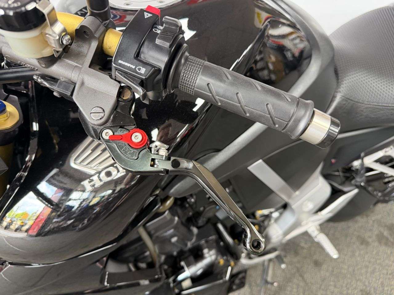 2011 HONDA CB1000R 2011 HONDA CB1000R