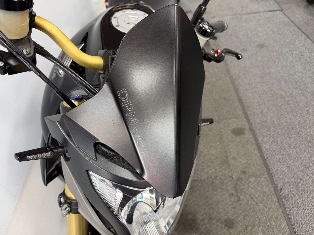 2011 HONDA CB1000R 2011 HONDA CB1000R