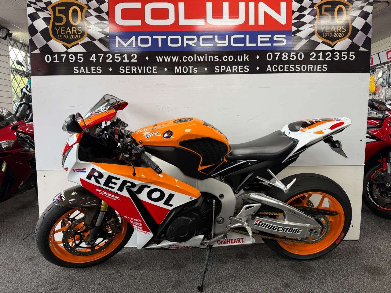 A 2015 HONDA CBR1000RR FIREBLADE 1000 Super Sports Petrol Manual (181 ps) A 2015 HONDA CBR1000RR FIREBLADE 1000 Super Sports Petrol Manual (181 ps)