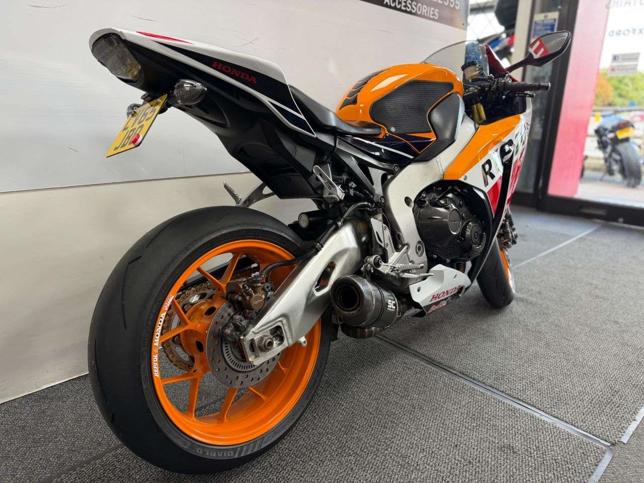 2015 HONDA CBR1000RR FIREBLADE 2015 HONDA CBR1000RR FIREBLADE