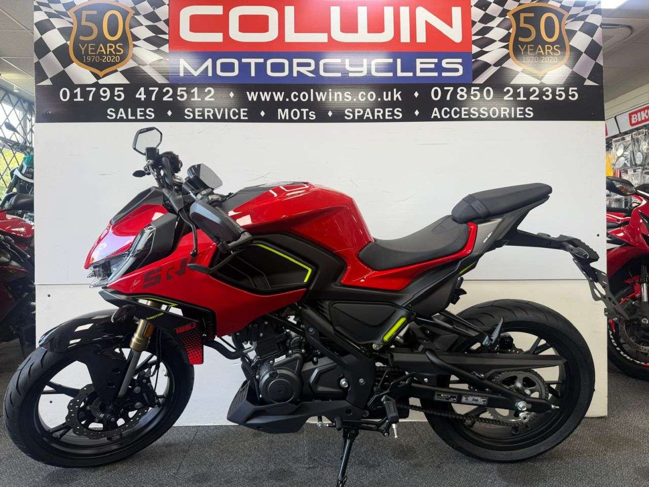 A 2026 QJMOTOR SRK125J 125cc A 2026 QJMOTOR SRK125J 125cc