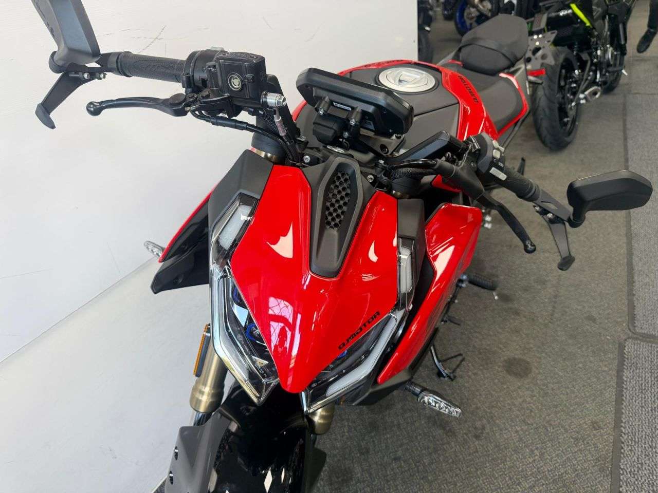 2026 QJMOTOR SRK125J 2026 QJMOTOR SRK125J