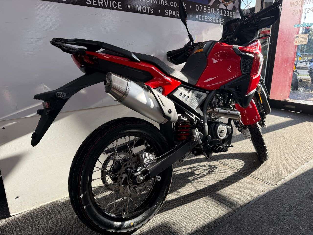 2026 QJMOTOR SRT125DX 2026 QJMOTOR SRT125DX