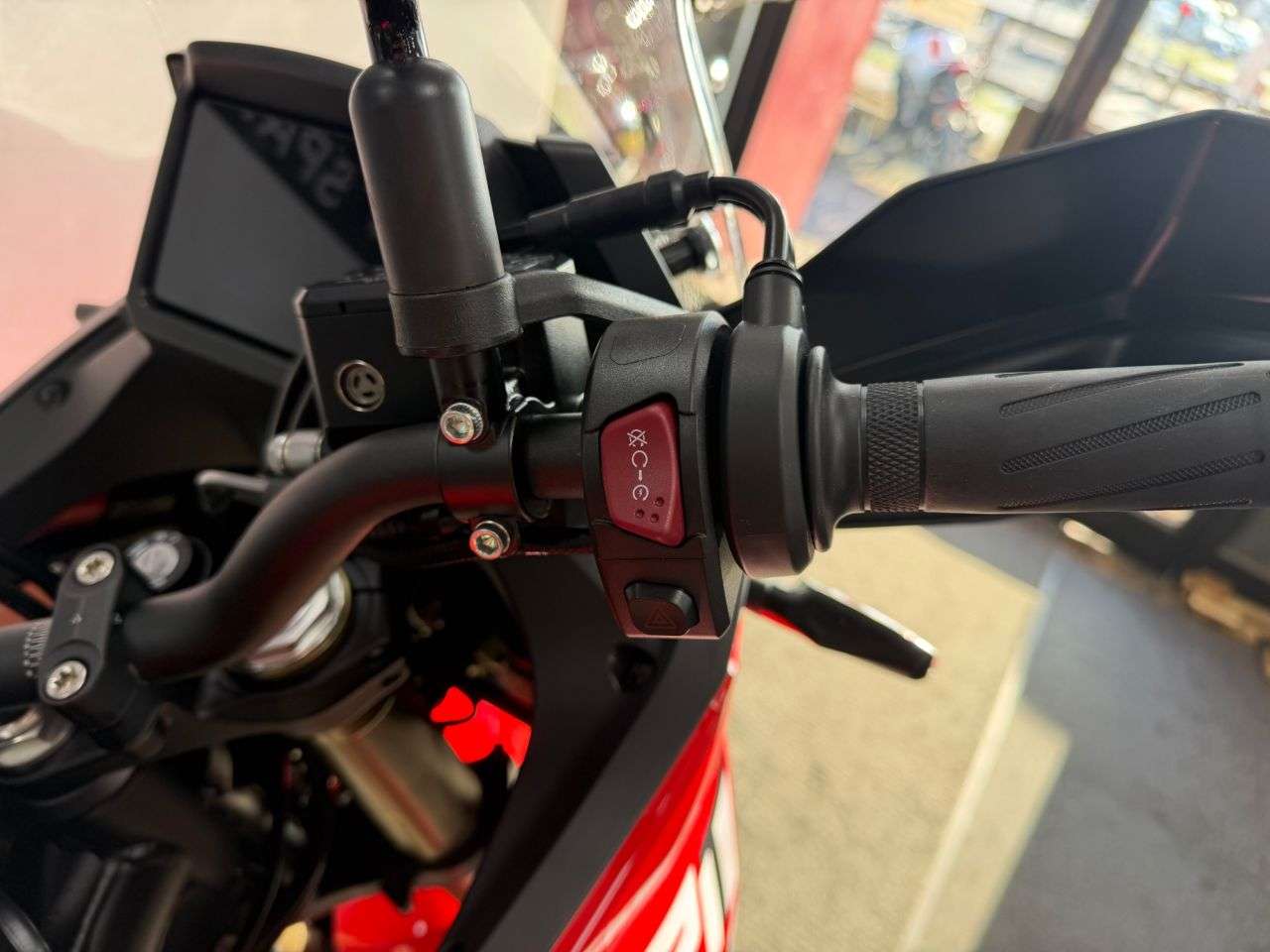 2026 QJMOTOR SRT125DX 2026 QJMOTOR SRT125DX