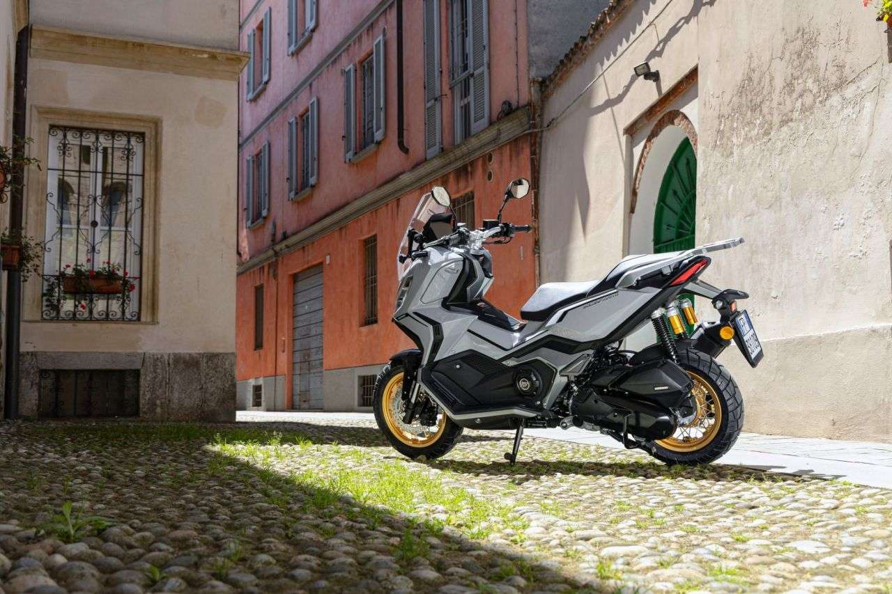 A 2026 KEEWAY XDV 125 EVO PRO 125cc A 2026 KEEWAY XDV 125 EVO PRO 125cc