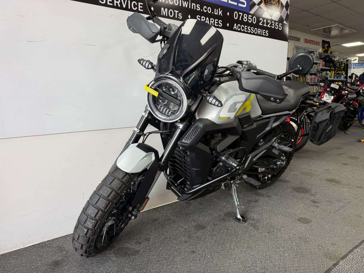 A 2024 ZONTES ZT125-GK 125 Naked Petrol Manual Euro 5 (15 ps) A 2024 ZONTES ZT125-GK 125 Naked Petrol Manual Euro 5 (15 ps)