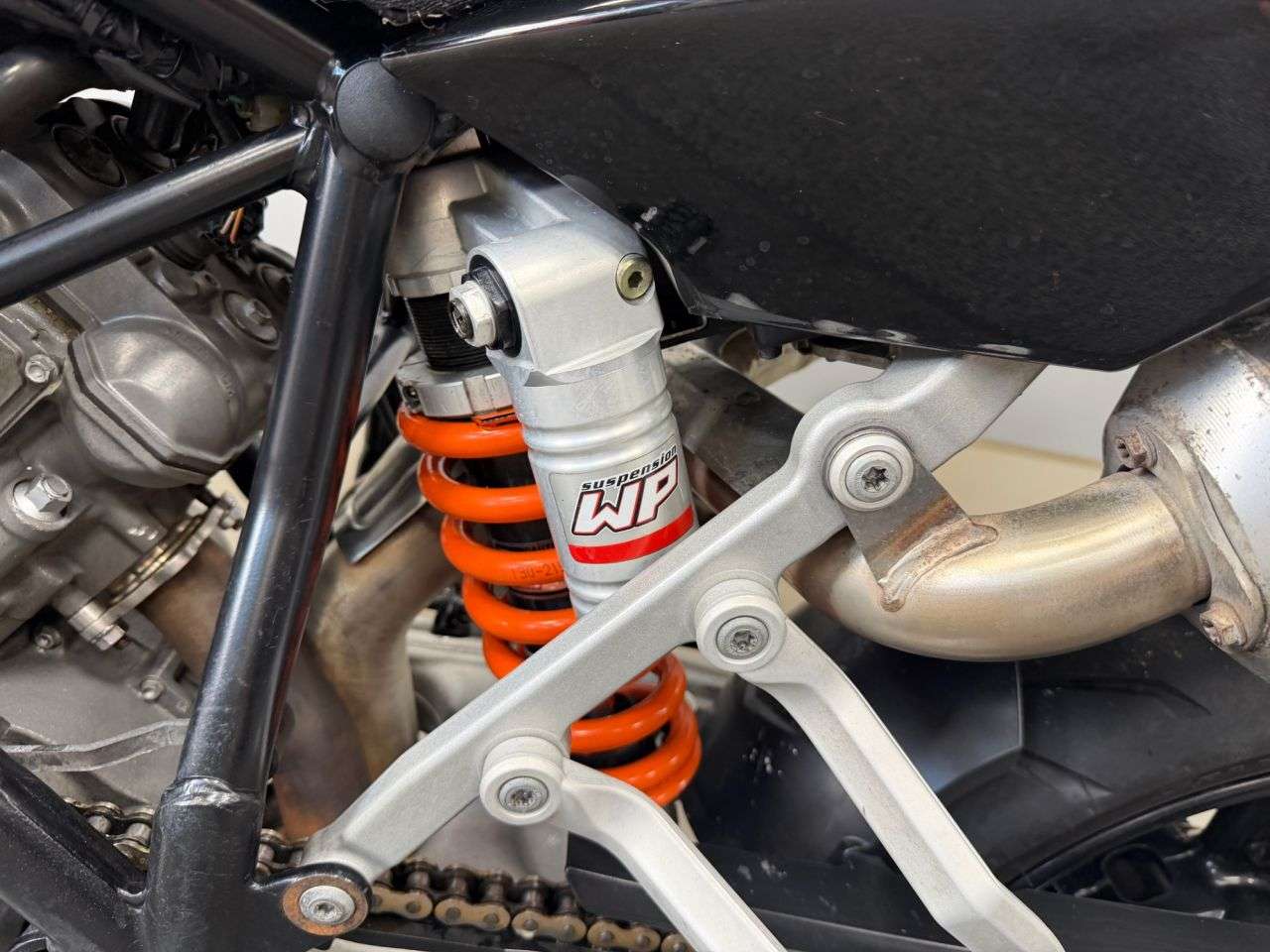 2008 KTM 990 SUPERMOTO 2008 KTM 990 SUPERMOTO