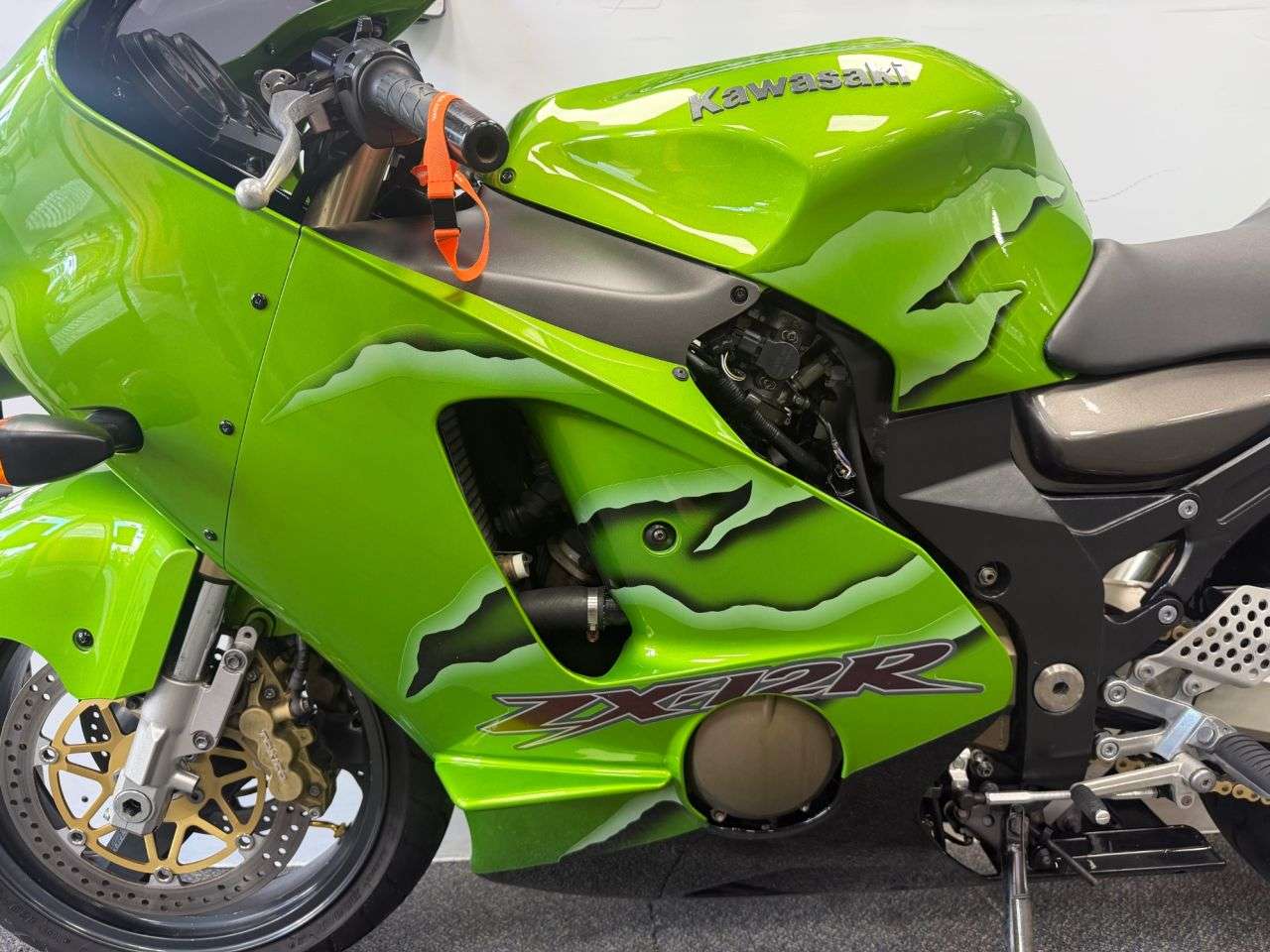 2001 KAWASAKI ZX-12R 2001 KAWASAKI ZX-12R