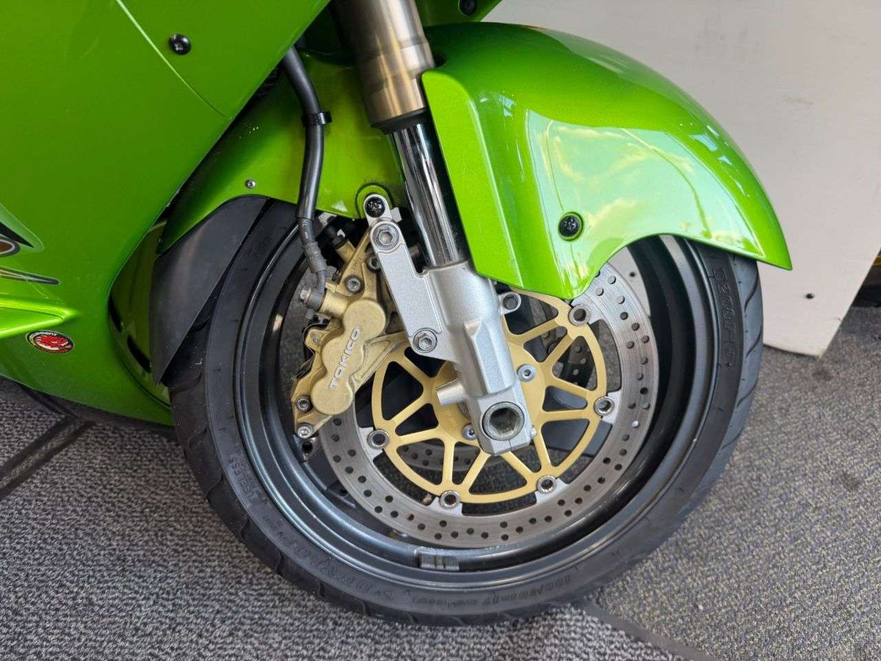 2001 KAWASAKI ZX-12R 2001 KAWASAKI ZX-12R