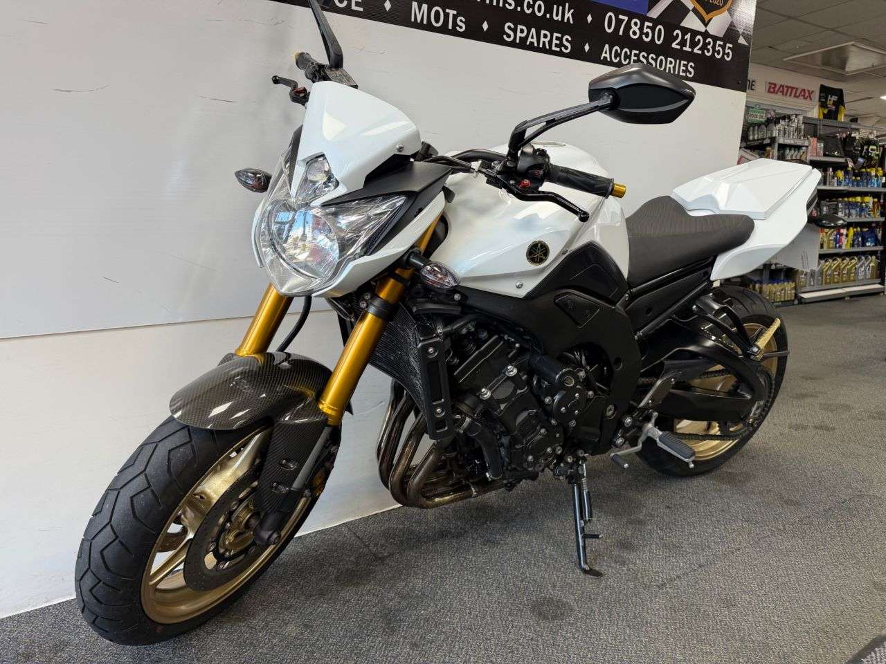 A 2011 YAMAHA FZ8 779cc A 2011 YAMAHA FZ8 779cc