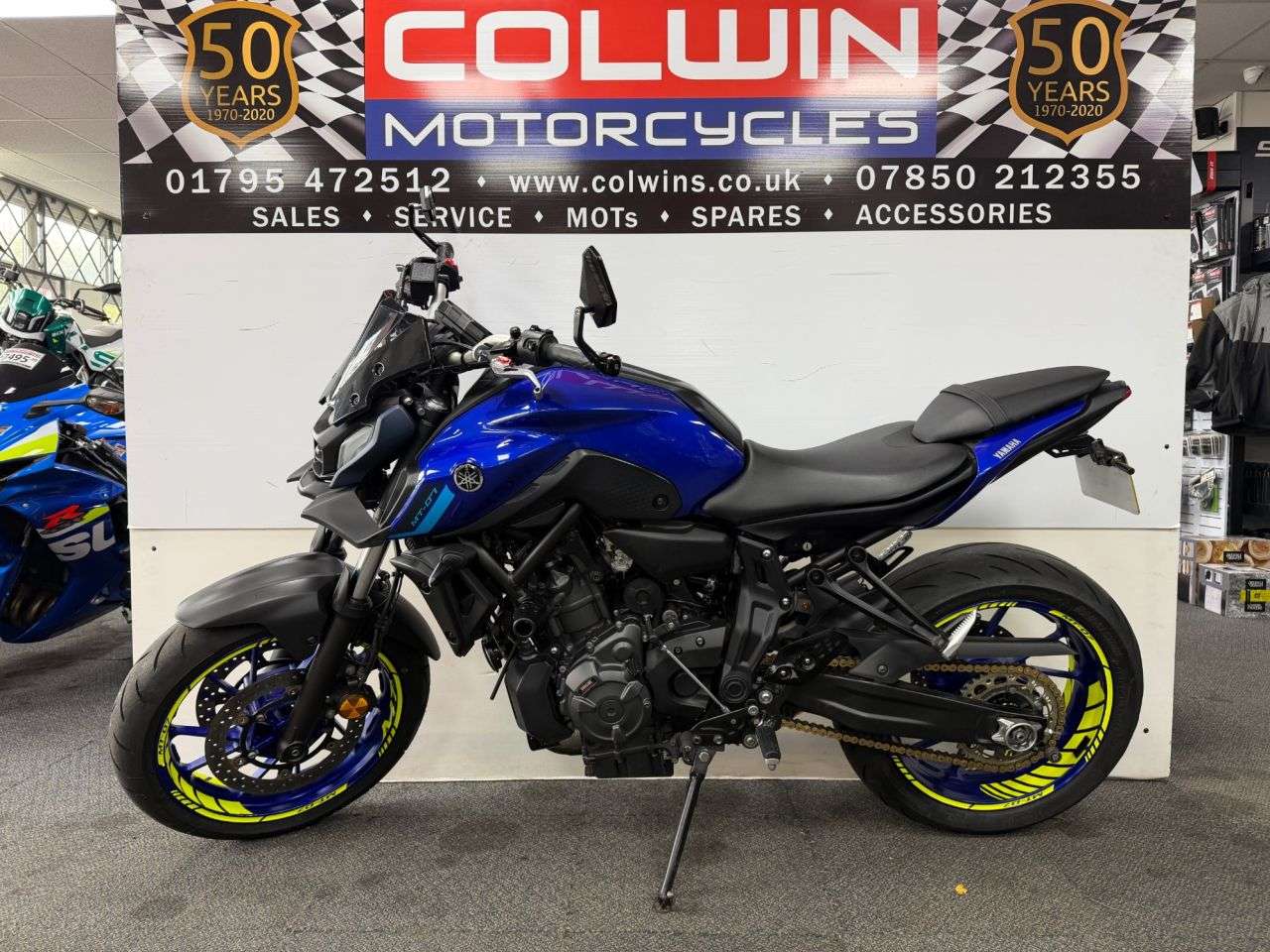 A 2022 YAMAHA MT-07 700 ABS Hyper-naked Petrol Manual Euro 5 (73 ps) A 2022 YAMAHA MT-07 700 ABS Hyper-naked Petrol Manual Euro 5 (73 ps)