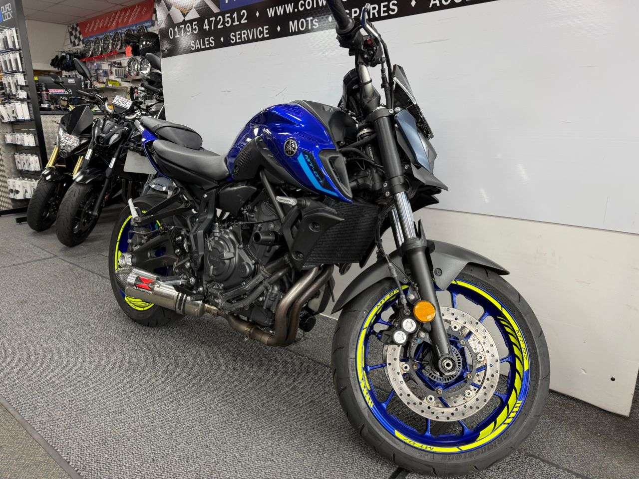 A 2022 YAMAHA MT-07 700 ABS Hyper-naked Petrol Manual Euro 5 (73 ps) A 2022 YAMAHA MT-07 700 ABS Hyper-naked Petrol Manual Euro 5 (73 ps)