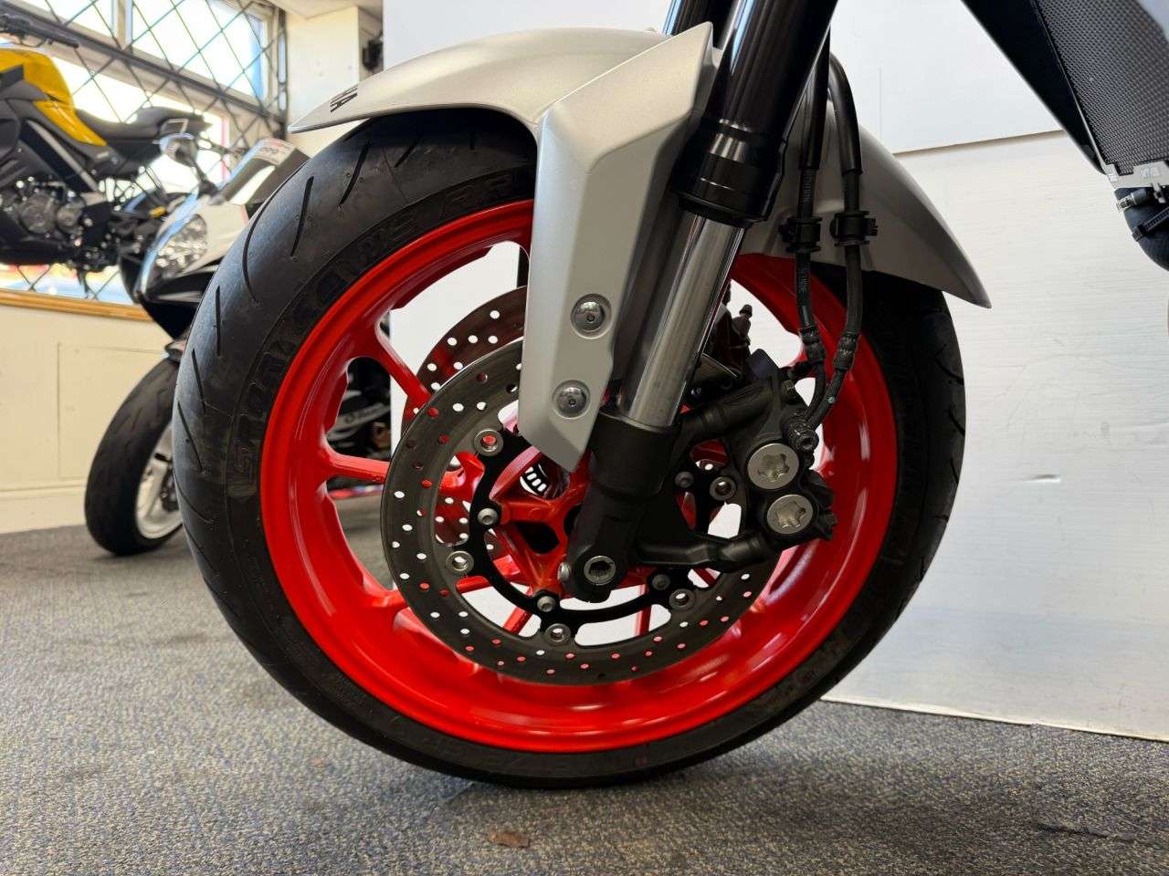 2020 YAMAHA MT-09 2020 YAMAHA MT-09