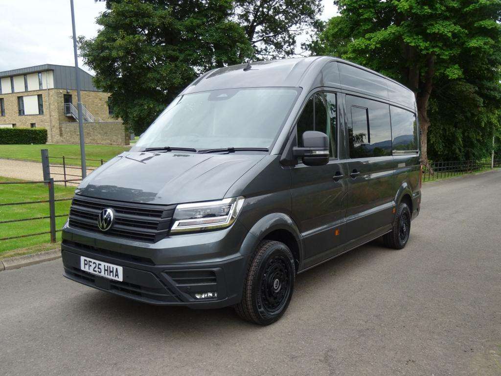 A 2025 VOLKSWAGEN CRAFTER Cr35 Commerce Plus Tdi 4motion Auto Crew Van A 2025 VOLKSWAGEN CRAFTER Cr35 Commerce Plus Tdi 4motion Auto Crew Van