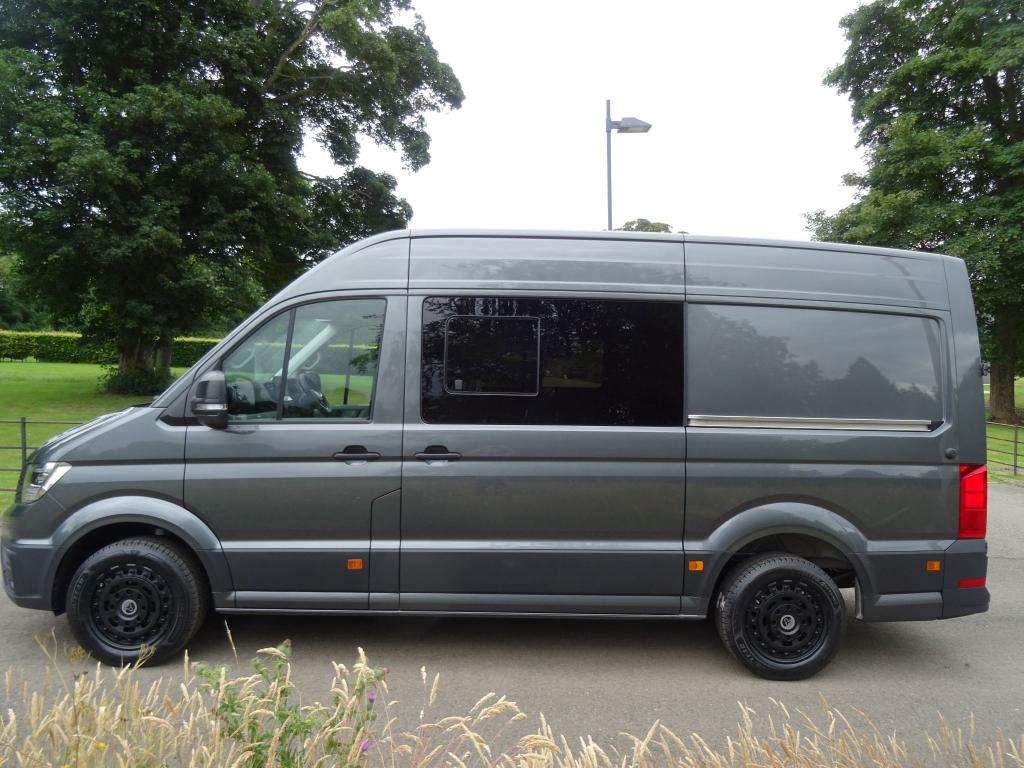 A 2025 VOLKSWAGEN CRAFTER Cr35 Commerce Plus Tdi 4motion Auto Crew Van A 2025 VOLKSWAGEN CRAFTER Cr35 Commerce Plus Tdi 4motion Auto Crew Van