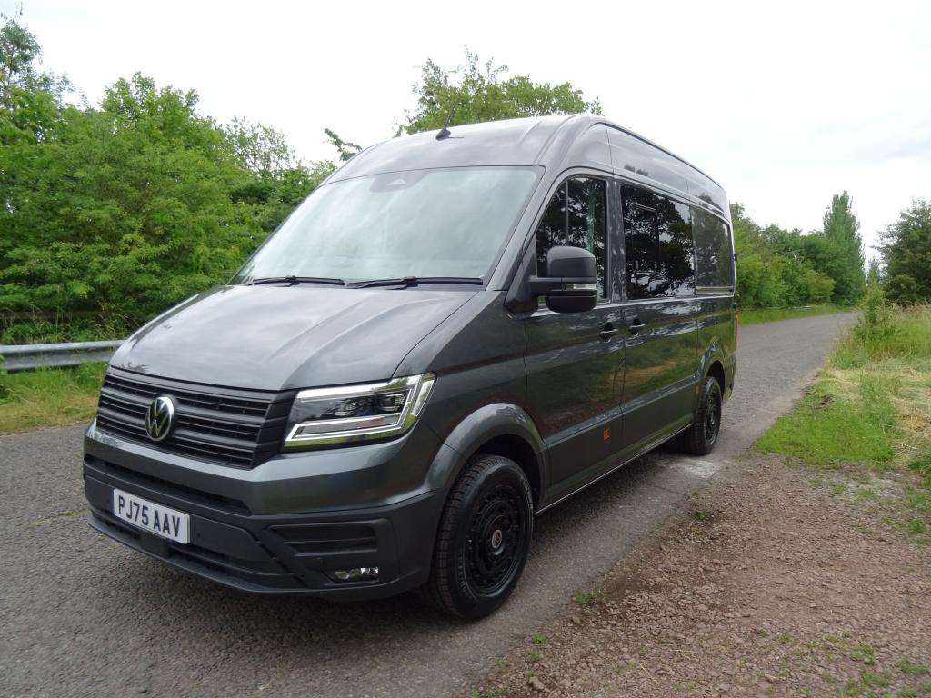 A 2025 VOLKSWAGEN CRAFTER Cr35 Commerce Plus Tdi 4motion Auto Crew Van A 2025 VOLKSWAGEN CRAFTER Cr35 Commerce Plus Tdi 4motion Auto Crew Van