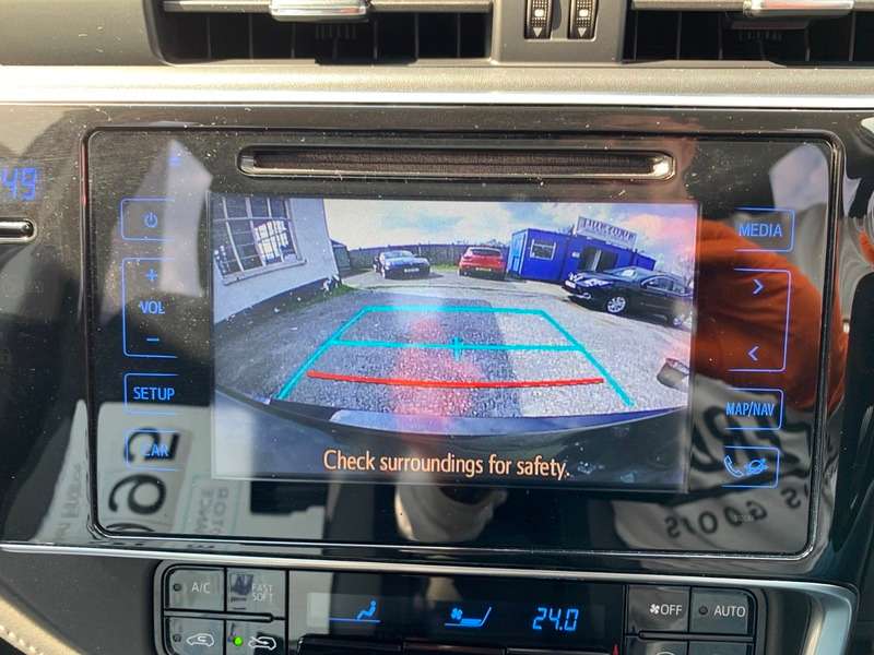 2017 TOYOTA AURIS 2017 TOYOTA AURIS