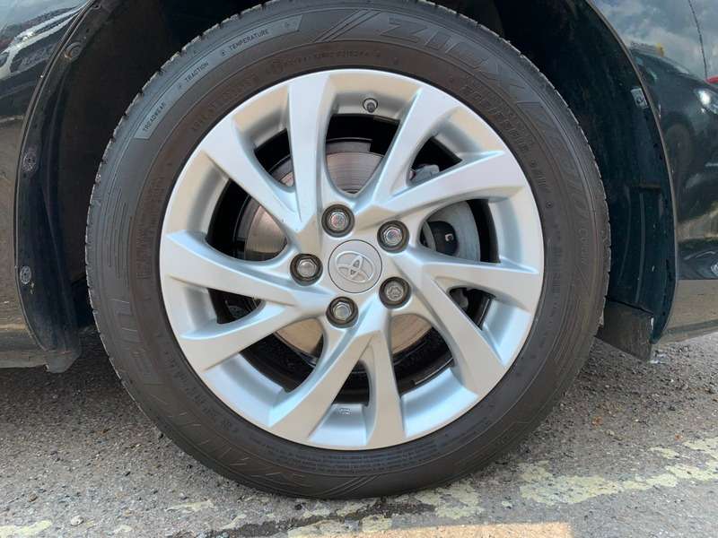 2017 TOYOTA AURIS 2017 TOYOTA AURIS