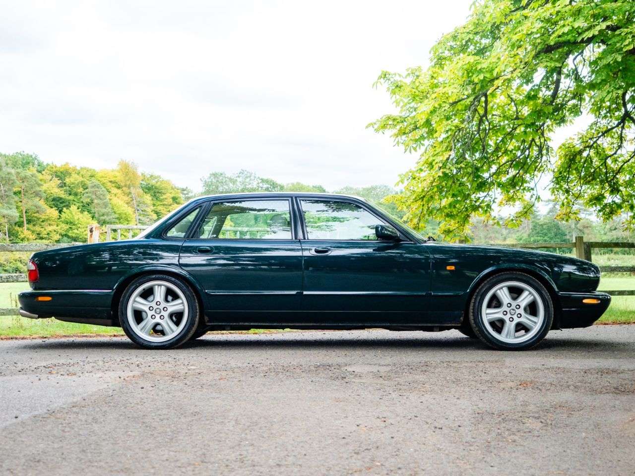 1998 JAGUAR XJR 1998 JAGUAR XJR