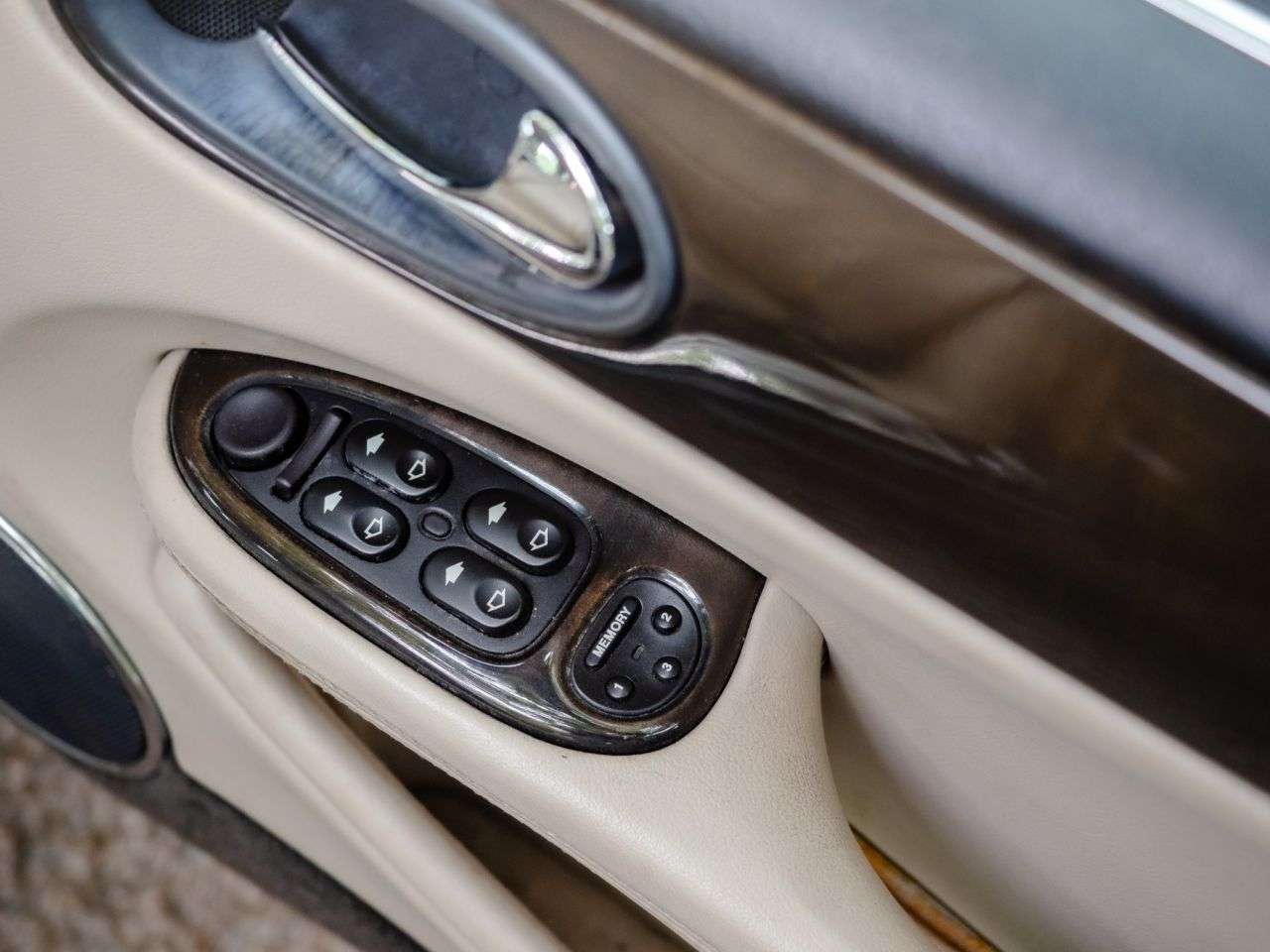 1998 JAGUAR XJR 1998 JAGUAR XJR