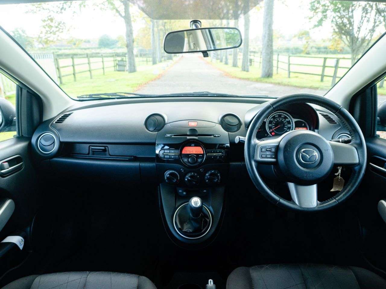 2011 MAZDA MAZDA2 2011 MAZDA MAZDA2