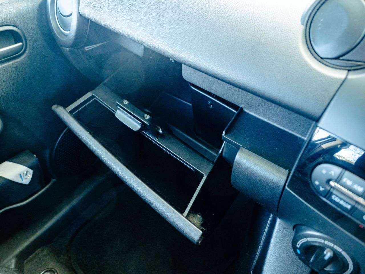 2011 MAZDA MAZDA2 2011 MAZDA MAZDA2