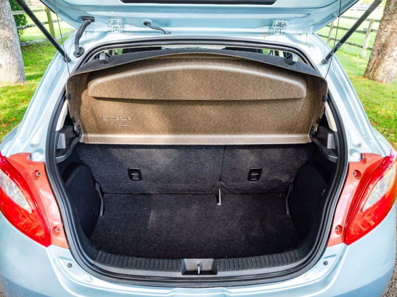 2011 MAZDA MAZDA2 2011 MAZDA MAZDA2