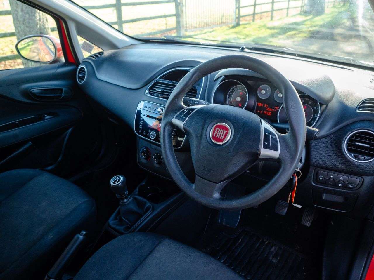 2014 FIAT PUNTO 2014 FIAT PUNTO