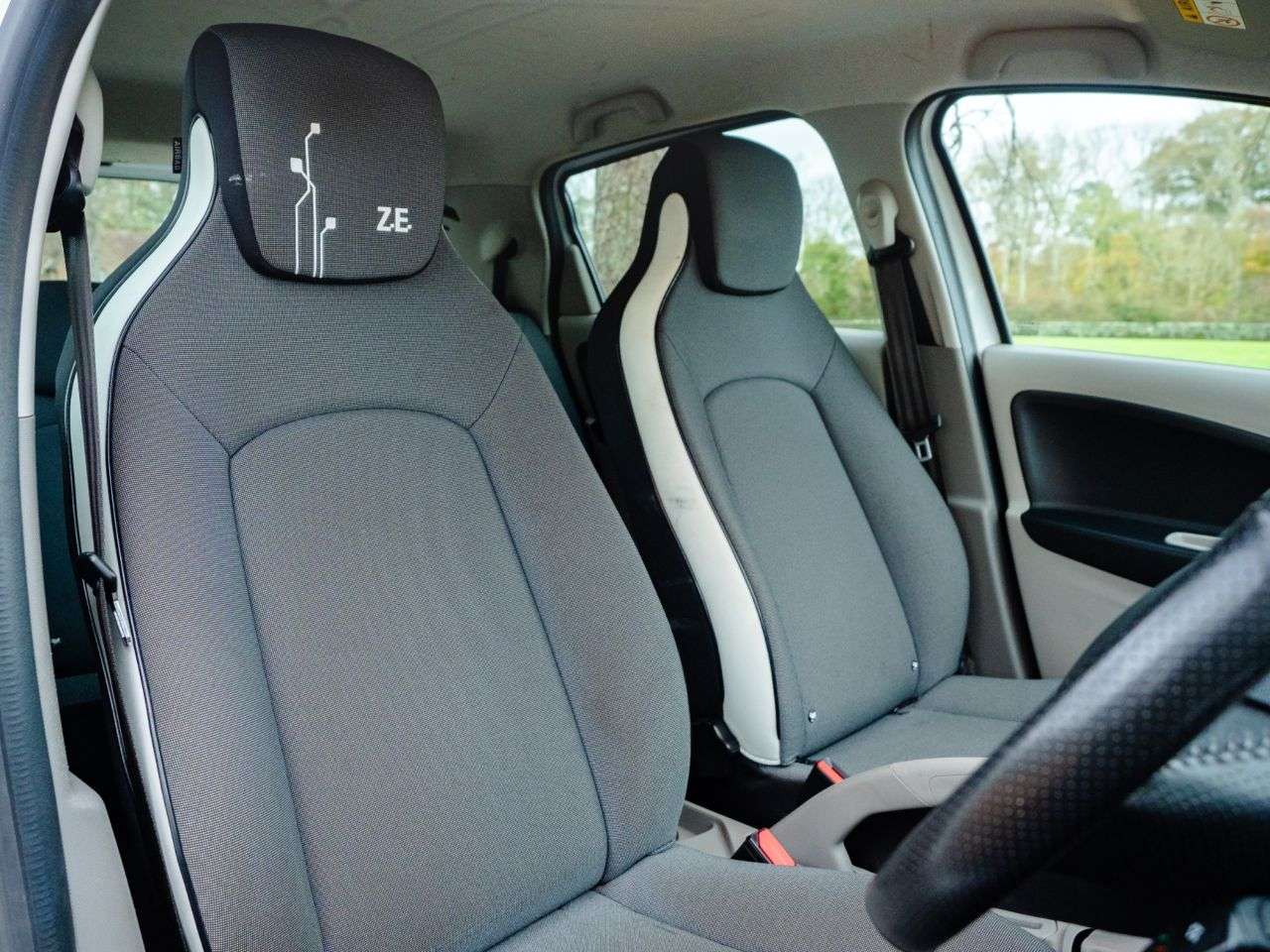 2016 RENAULT ZOE 2016 RENAULT ZOE