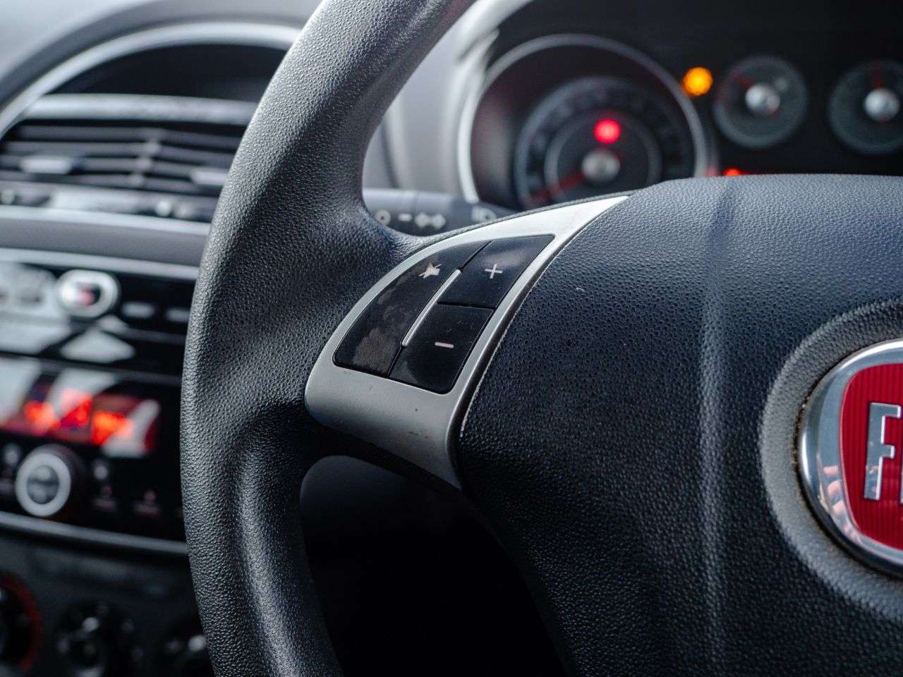 2014 FIAT PUNTO 2014 FIAT PUNTO