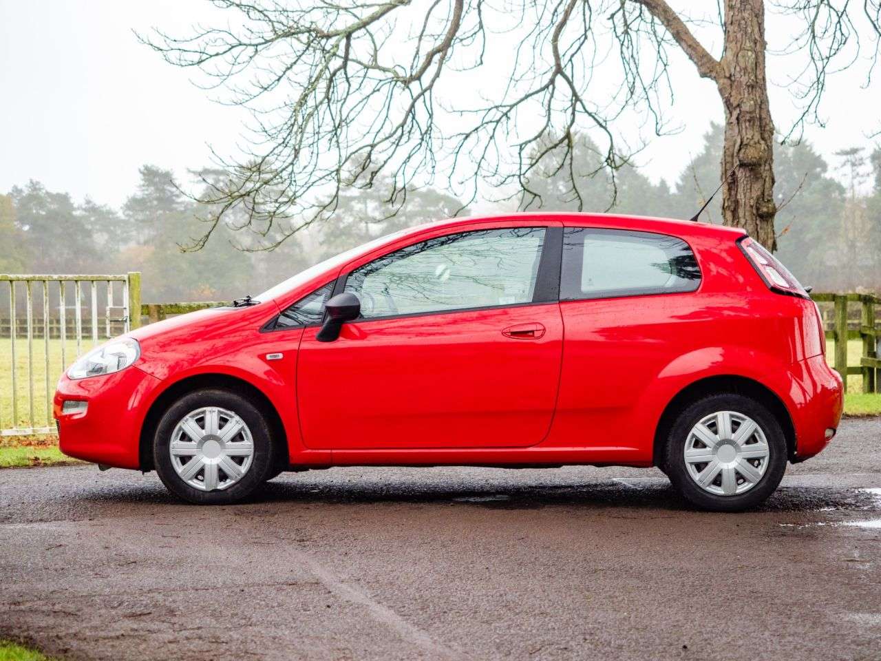 2014 FIAT PUNTO 2014 FIAT PUNTO