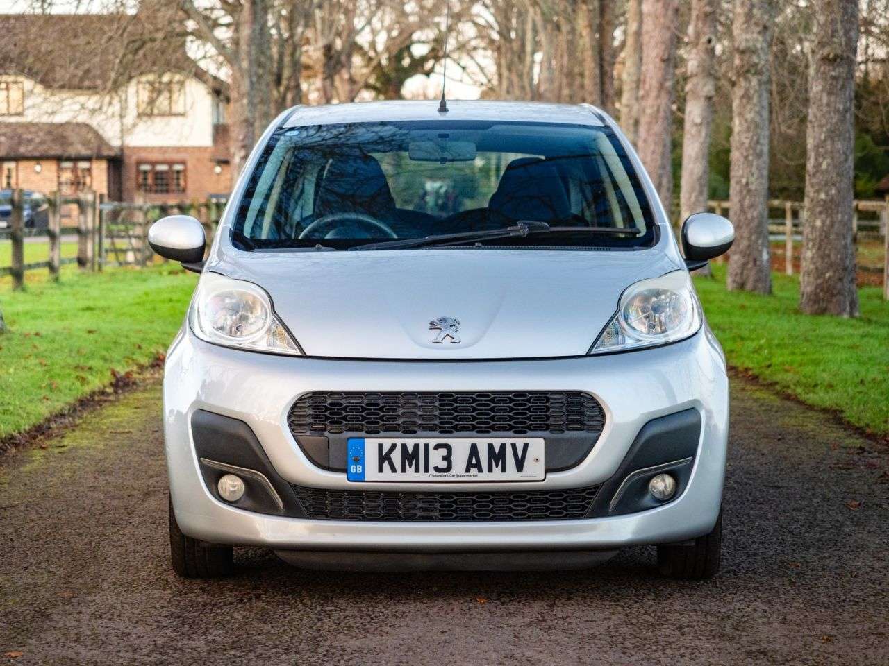 2013 PEUGEOT 107 2013 PEUGEOT 107