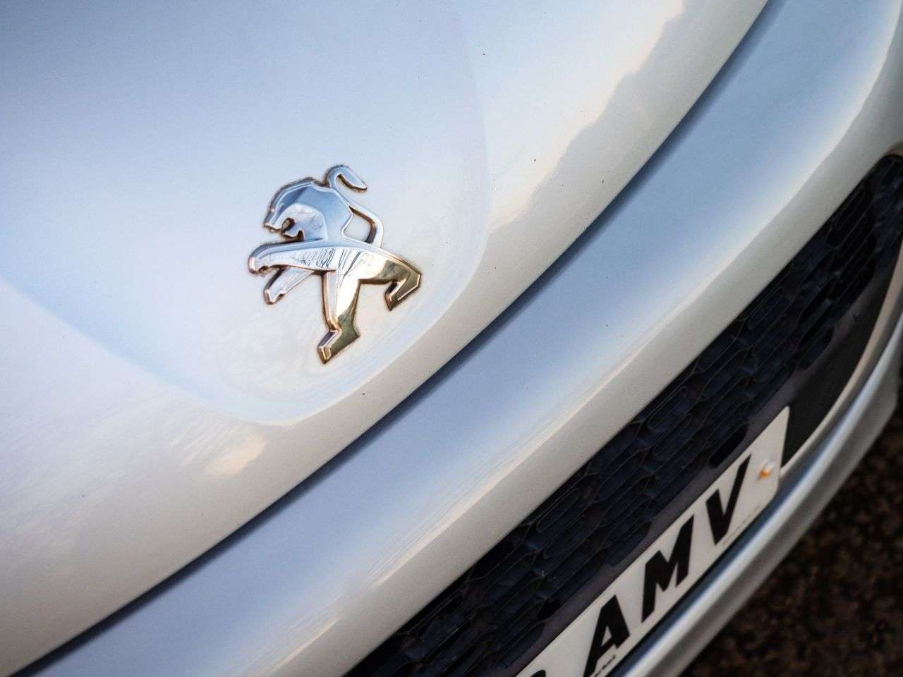 2013 PEUGEOT 107 2013 PEUGEOT 107