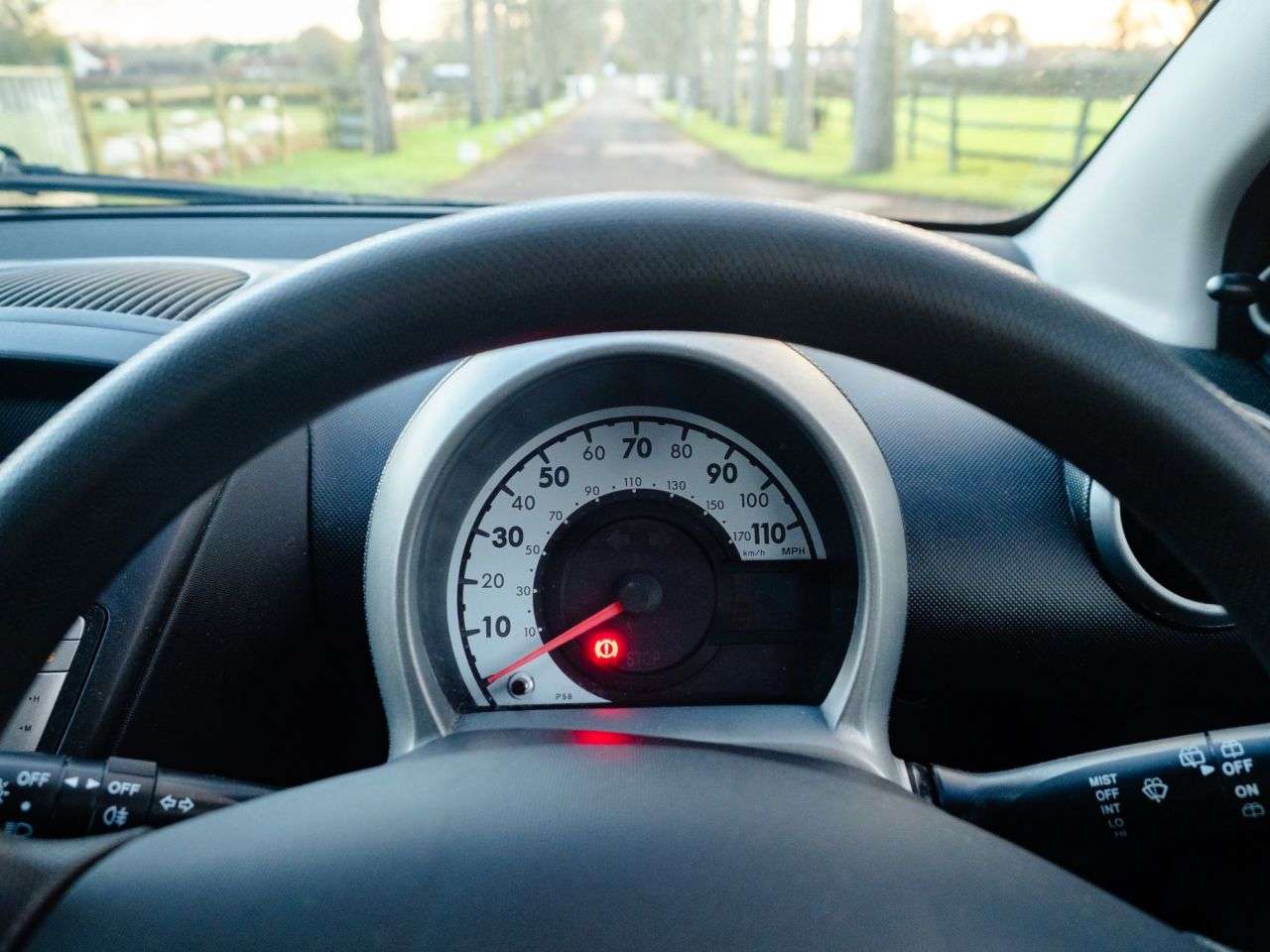 2013 PEUGEOT 107 2013 PEUGEOT 107