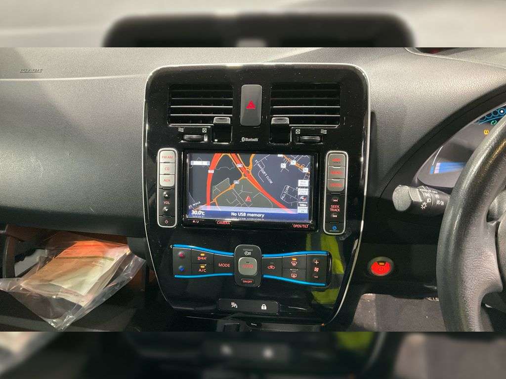 2015 NISSAN LEAF 2015 NISSAN LEAF