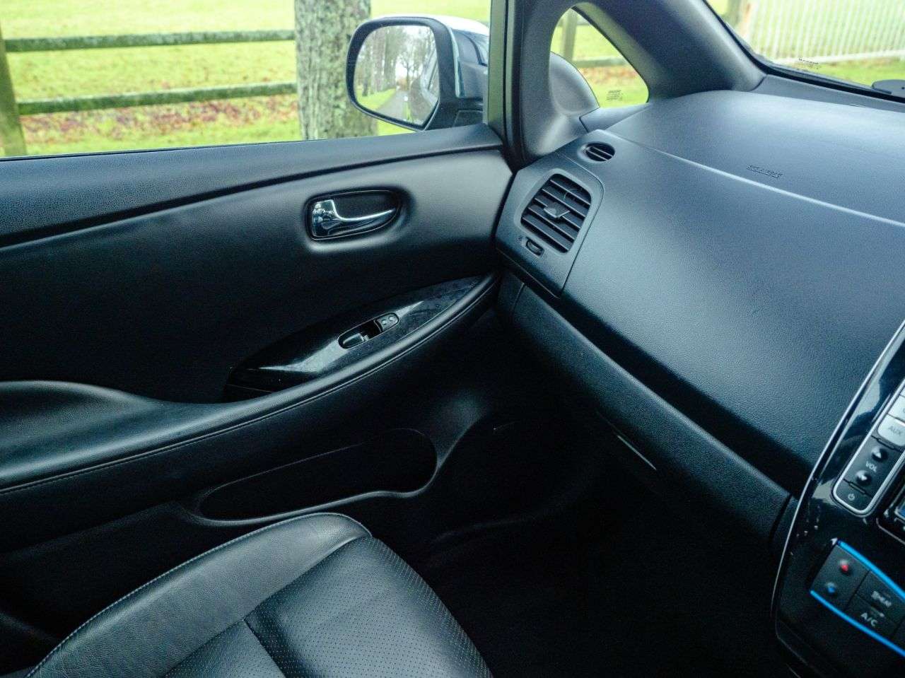 2015 NISSAN LEAF 2015 NISSAN LEAF