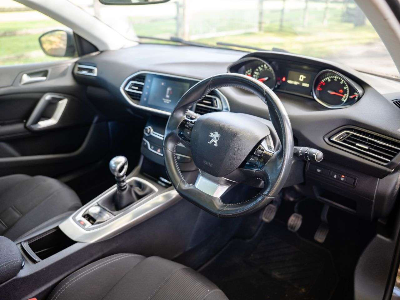 2014 PEUGEOT 308 2014 PEUGEOT 308
