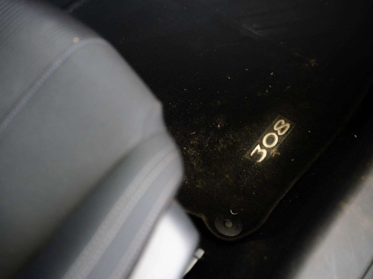 2014 PEUGEOT 308 2014 PEUGEOT 308