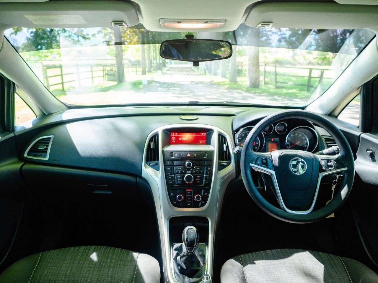 2010 VAUXHALL ASTRA 2010 VAUXHALL ASTRA