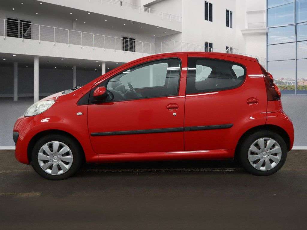 2014 PEUGEOT 107 2014 PEUGEOT 107