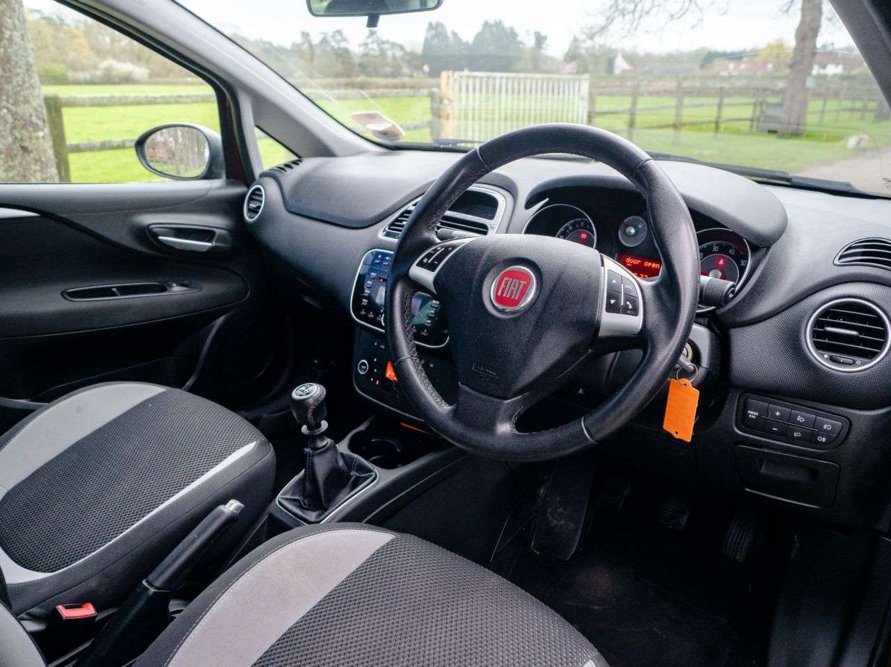 2012 FIAT PUNTO 2012 FIAT PUNTO