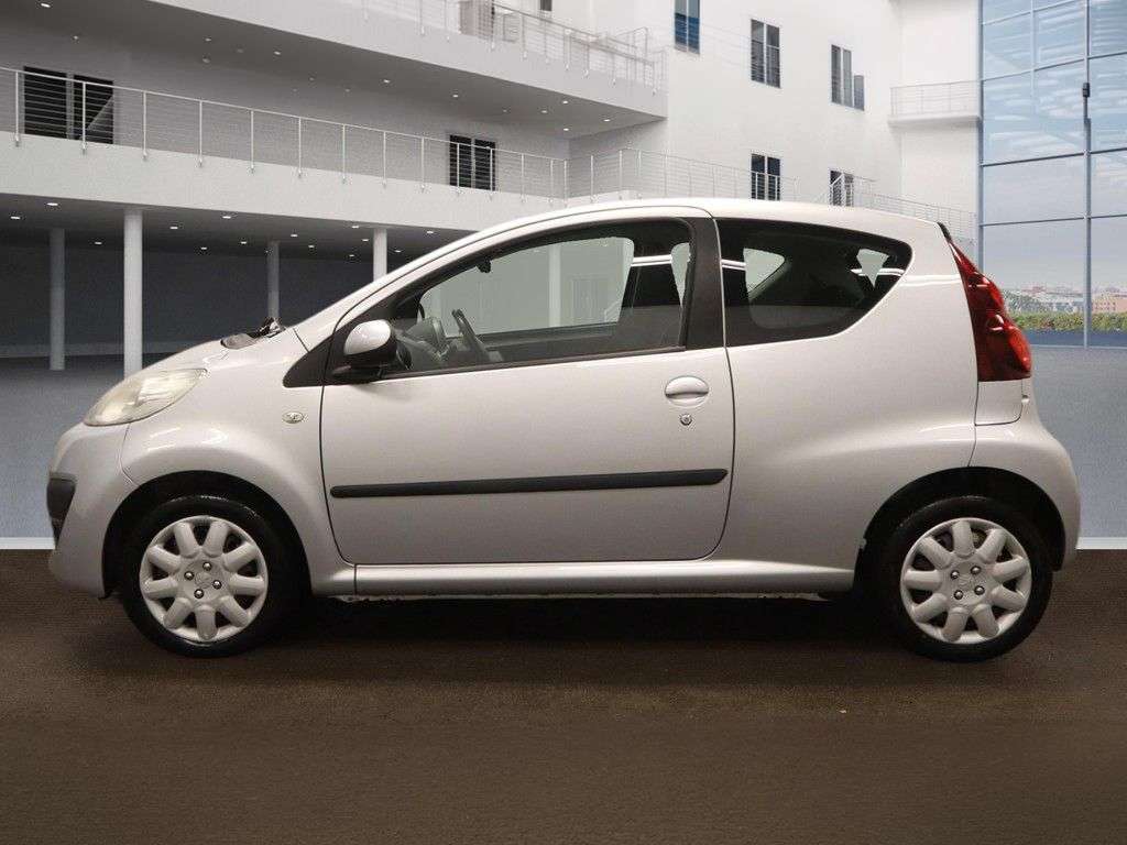 2012 PEUGEOT 107 2012 PEUGEOT 107