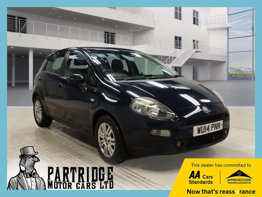 A 2014 FIAT PUNTO 1.2 Easy Hatchback 5dr Petrol Euro 6 (69 bhp) CLIMATE CTRL, ALLYS, PARK SNS A 2014 FIAT PUNTO 1.2 Easy Hatchback 5dr Petrol Euro 6 (69 bhp) CLIMATE CTRL, ALLYS, PARK SNS