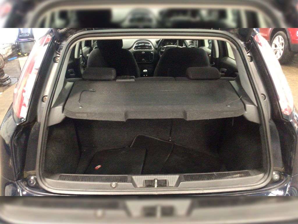 2014 FIAT PUNTO 2014 FIAT PUNTO