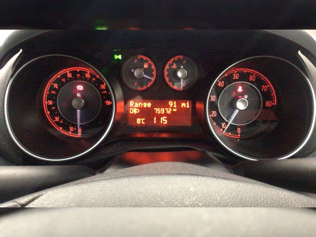 2014 FIAT PUNTO 2014 FIAT PUNTO