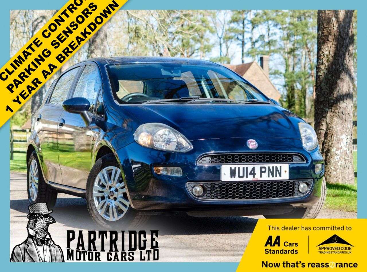 A 2014 FIAT PUNTO 1.2 Easy Hatchback 5dr Petrol Euro 6 (69 bhp) CLIMATE CTRL, ALLYS, PARK SNS A 2014 FIAT PUNTO 1.2 Easy Hatchback 5dr Petrol Euro 6 (69 bhp) CLIMATE CTRL, ALLYS, PARK SNS
